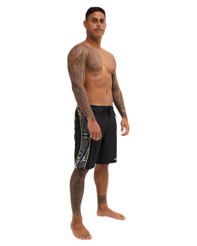 Quiksilver MANGOTU 20" BOARDSHORT BY KEHU BUTLER, BLACK