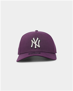 New Era 940AF NEW YORK YANKEES CAP, PLUM