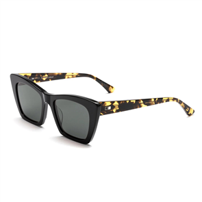 OTIS Vixen Sunglasses, Black Dark Tort/Grey