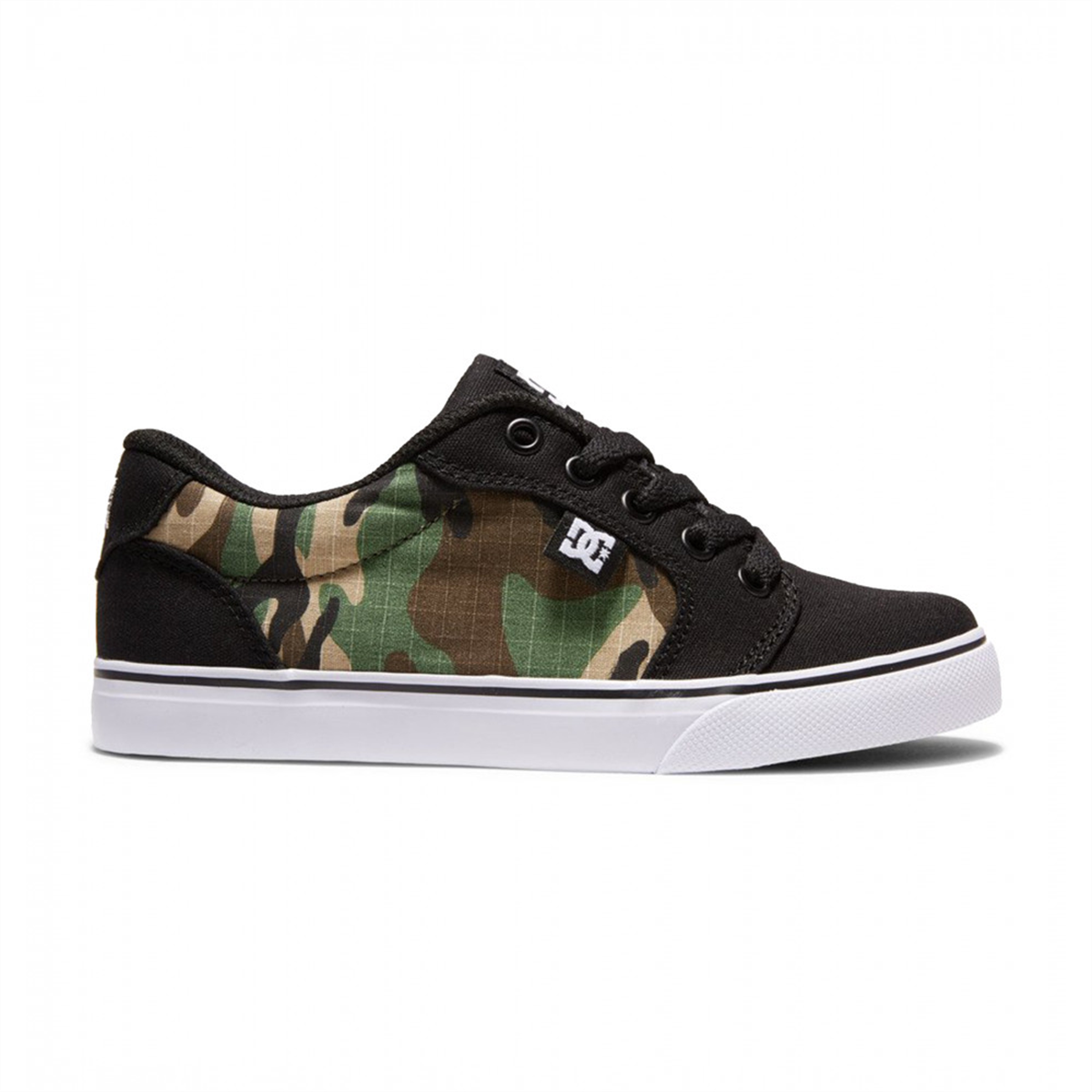 dc camo trainers
