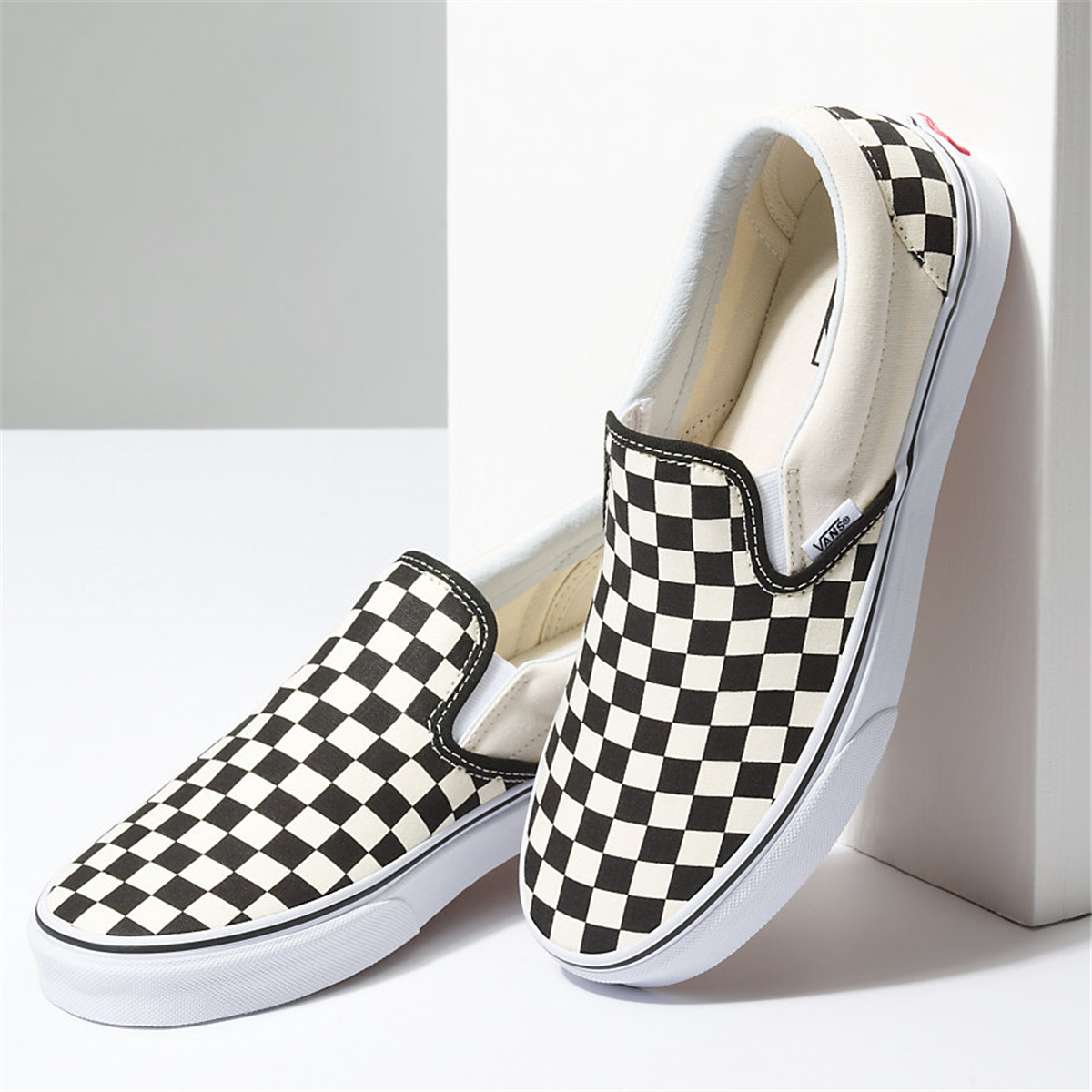 Vans Unisex Classic Slip On Shoe, Black White Checker/White ...